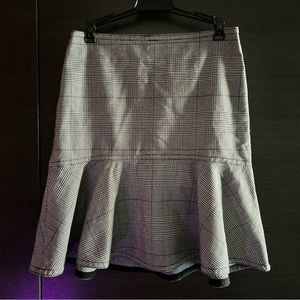 Ann Taylor ruffle skirt